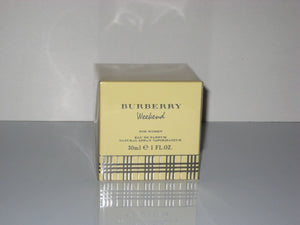 Burberry Weekend Women Eau De Parfum Spray 1.0 Oz /30 Ml no cello
